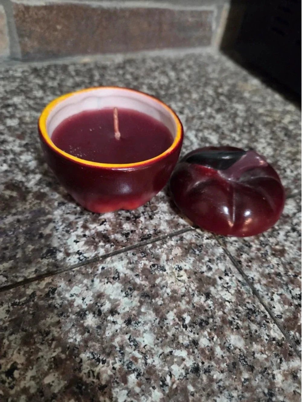 VTG ceramic apple